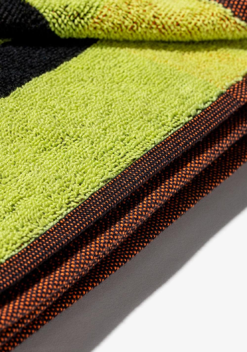 D.franklin Summer Club Jacquard Beach Towel Black