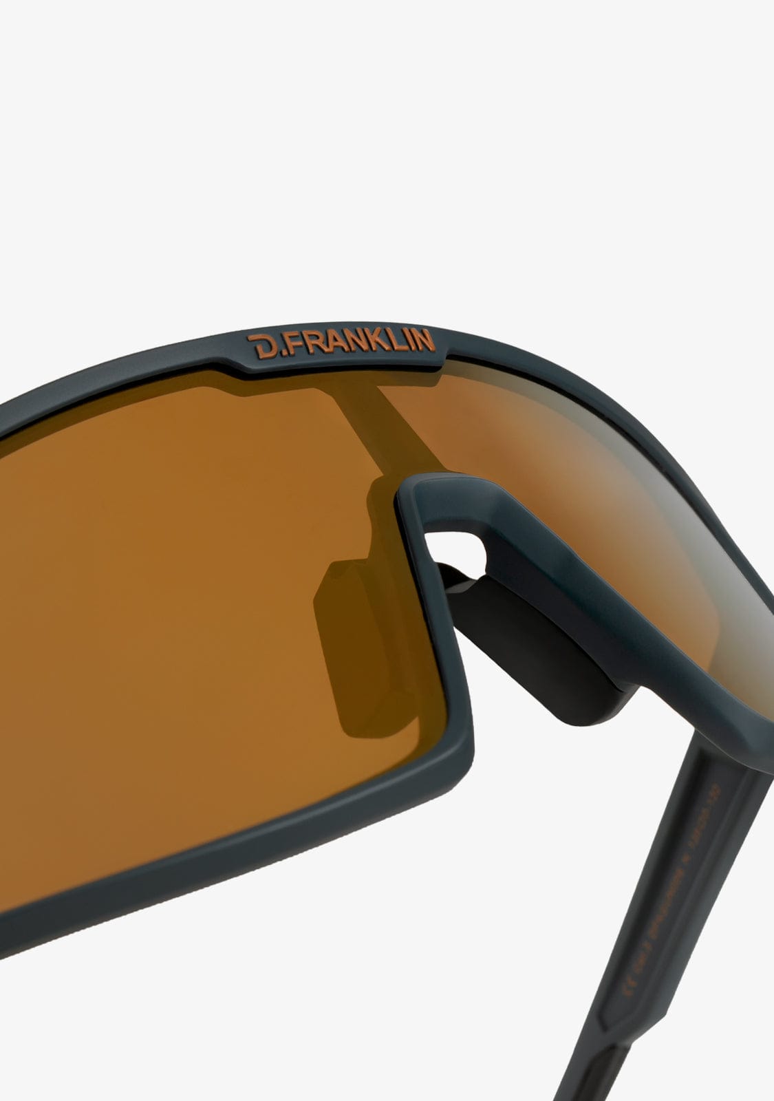 D.franklin Wind Charcoal / Bronze