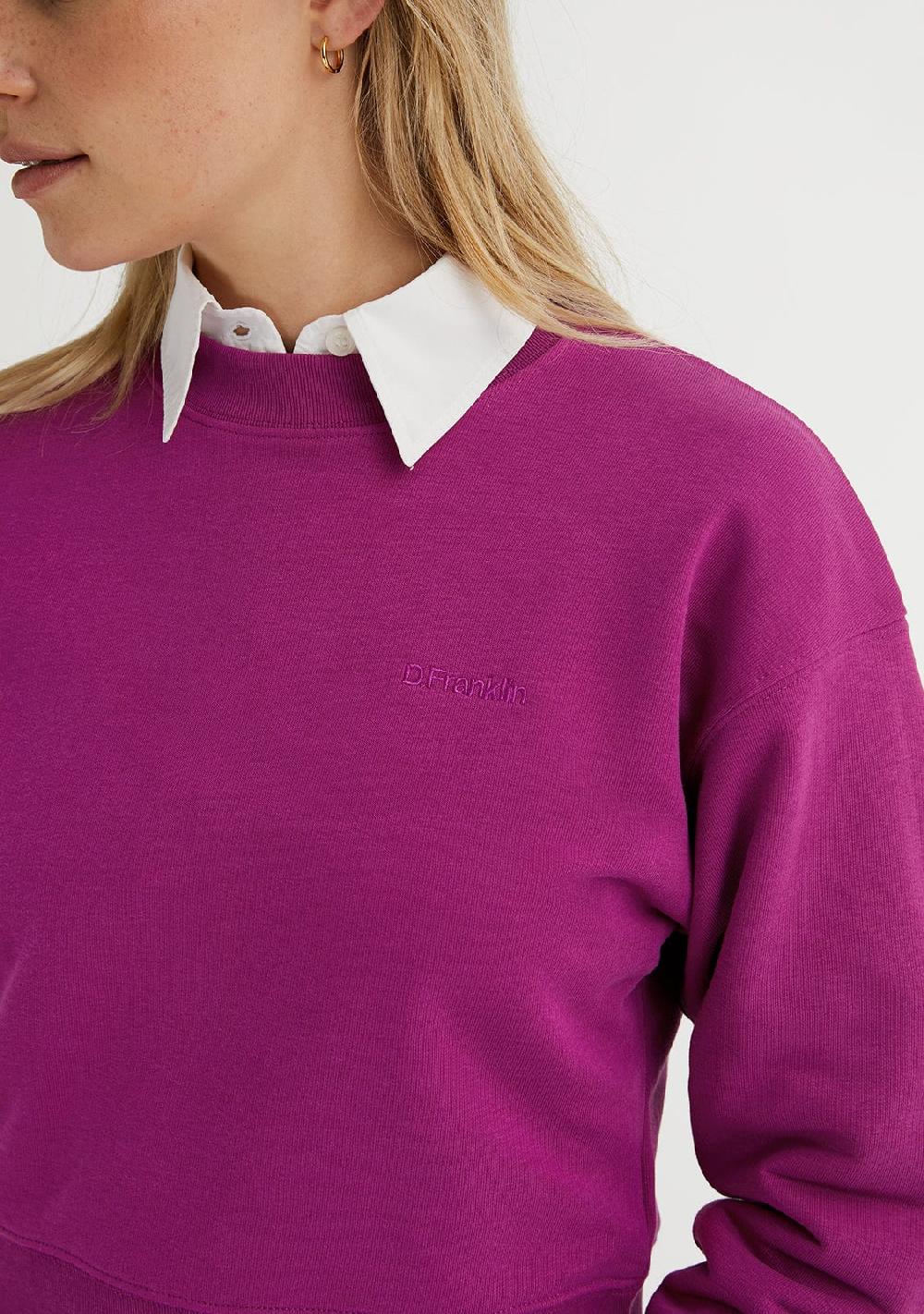 D.franklin Embroidery Logo Cropped Crew Neck Sweatshirt / Orchid