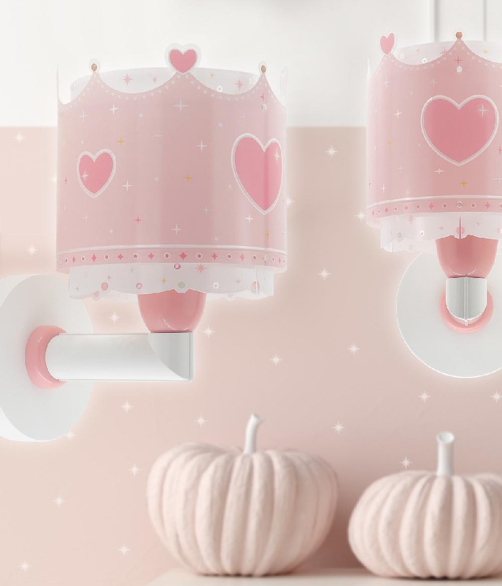 Dansi Aplique de pared infantil Little Queen corona y corazones