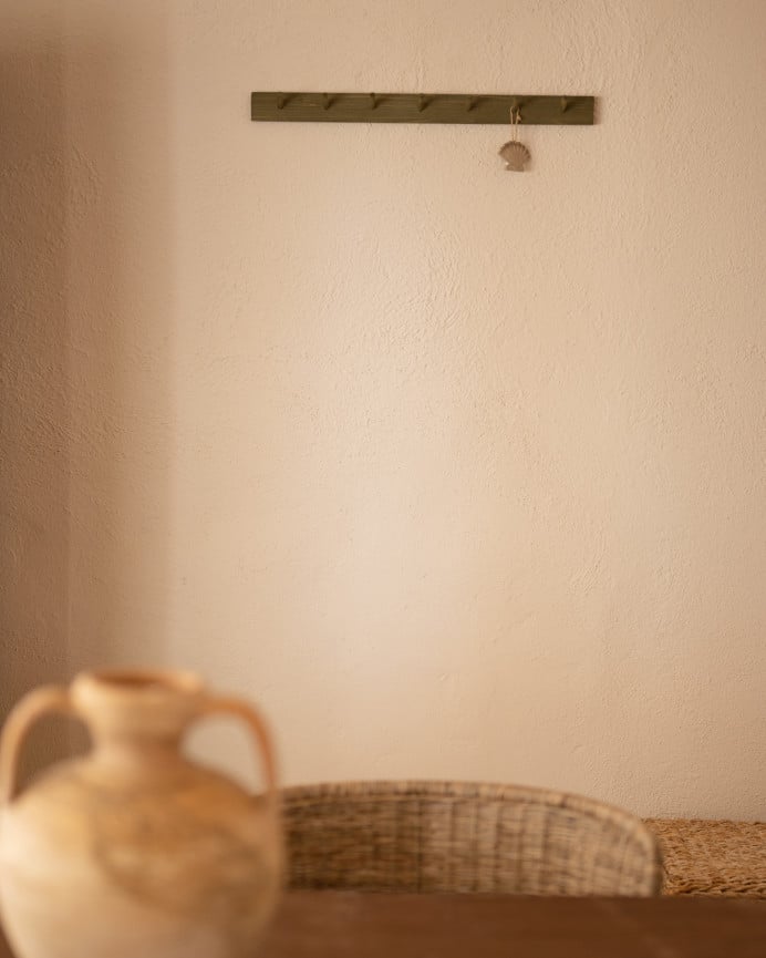 Deco Wood Colgador De Pared De Madera Maciza En Tono Verde De 61x5cm