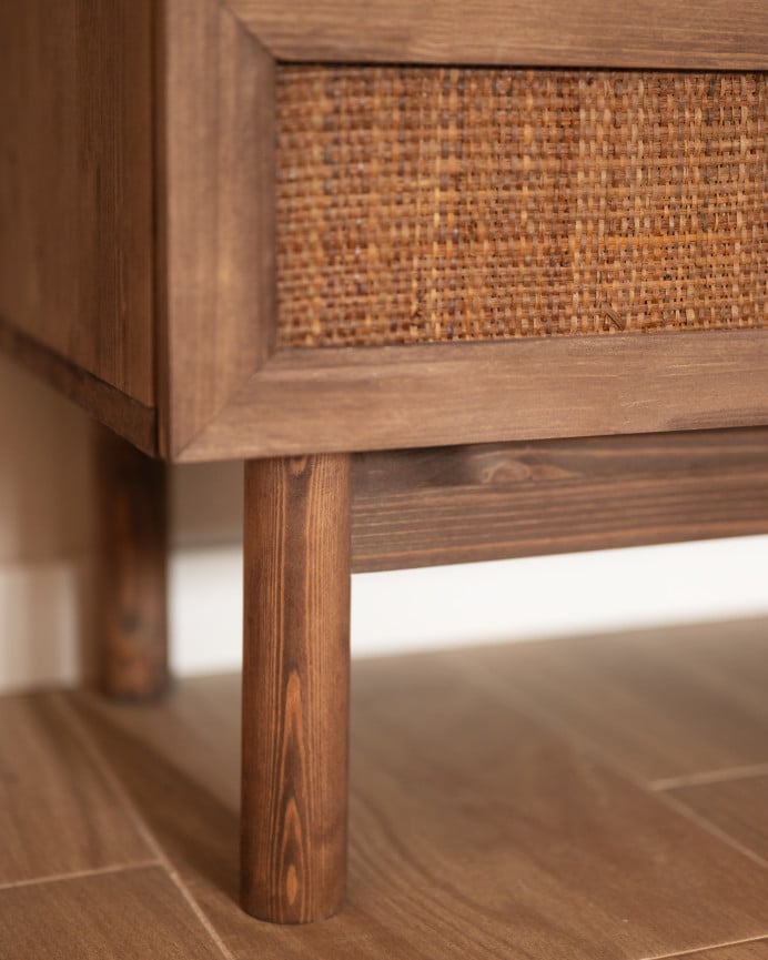Deco Wood Cómoda De Madera Maciza Y Rafia Con Seis Cajones En Tono Nogal De 76x120cm