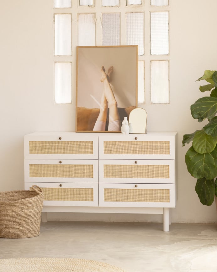 Deco Wood Cómoda De Madera Maciza Y Rafia Con Seis Cajones En Tono Blanco De 76x120cm