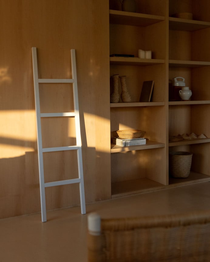 Deco Wood Escalera De Madera Maciza En Tono Blanco De 150x41cm