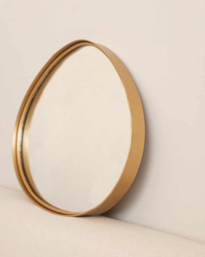 Deco Wood Espejo Hecho Con Metal En Acabado Dorado De 31x31x2 5cm