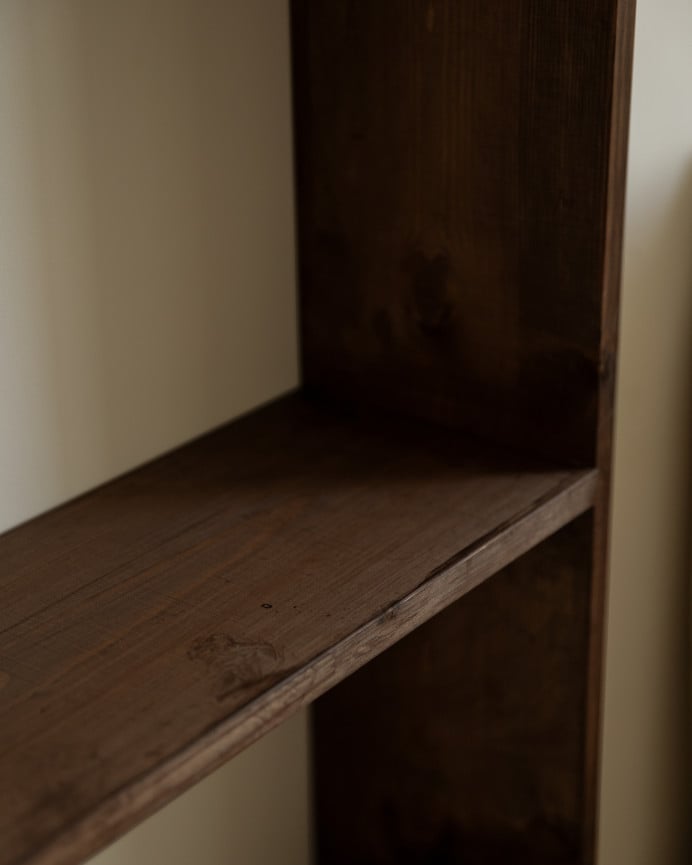 Deco Wood Estantería De Madera Maciza Tono Nogal Con 2 Estantes