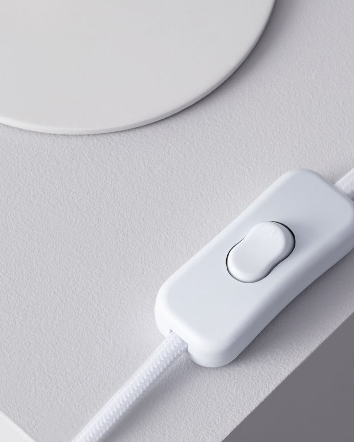 Deco Wood Lámpara De Mesa Elaborada Con Aluminio Color Blanco Y Dorado