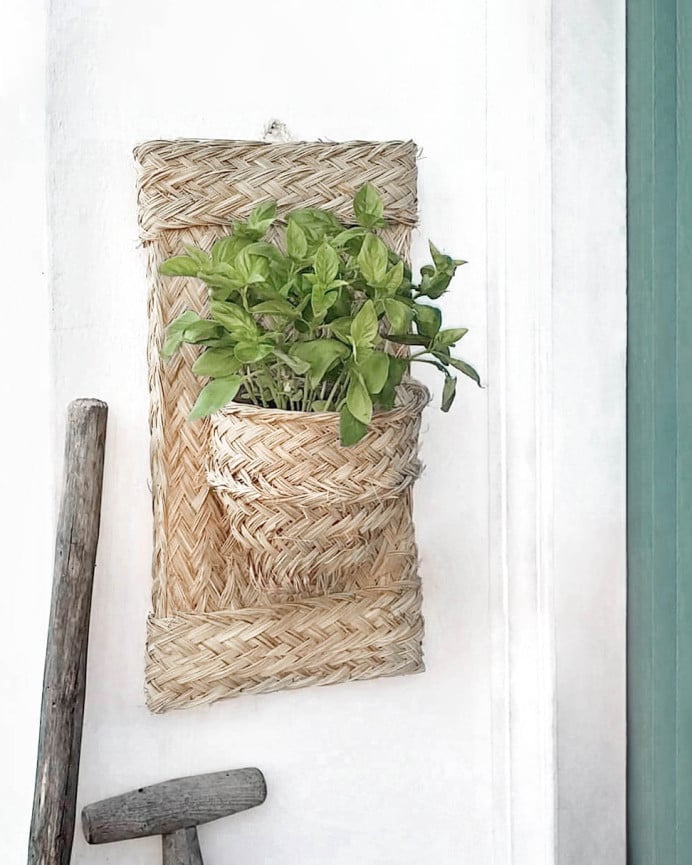 Deco Wood Macetero De Pared Vertical De Esparto Natural Y Armazón De Madera De 15x22cm