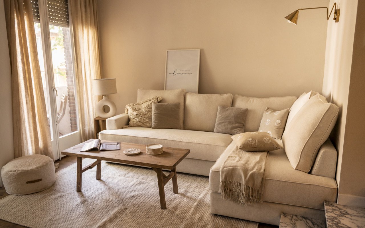 Deco Wood Mesa De Centro De Madera Maciza Acabado Roble Oscuro De 120x50cm