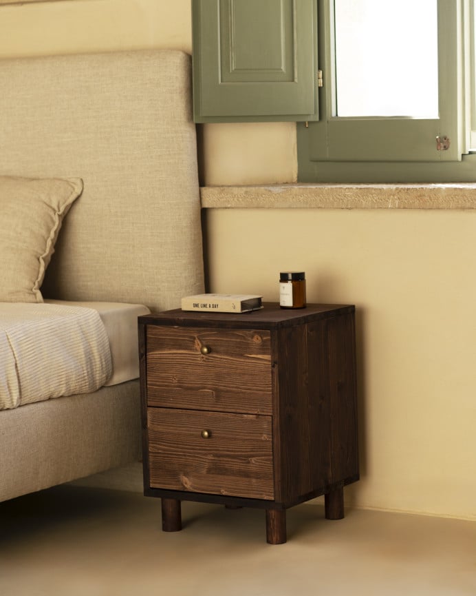 Deco Wood Mesita De Noche De Madera Maciza Con Dos Cajónes En Tono Nogal De 50 5x37 5cm