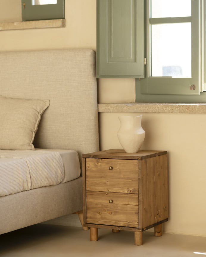 Deco Wood Mesita De Noche De Madera Maciza Con Dos Cajónes En Tono Roble Oscuro De 50 5x37 5cm