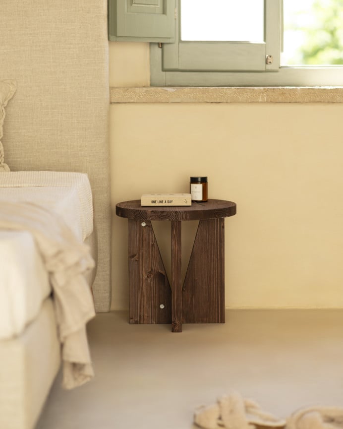 Deco Wood Mesita De Noche De Madera Maciza En Tono Nogal 40x40cm