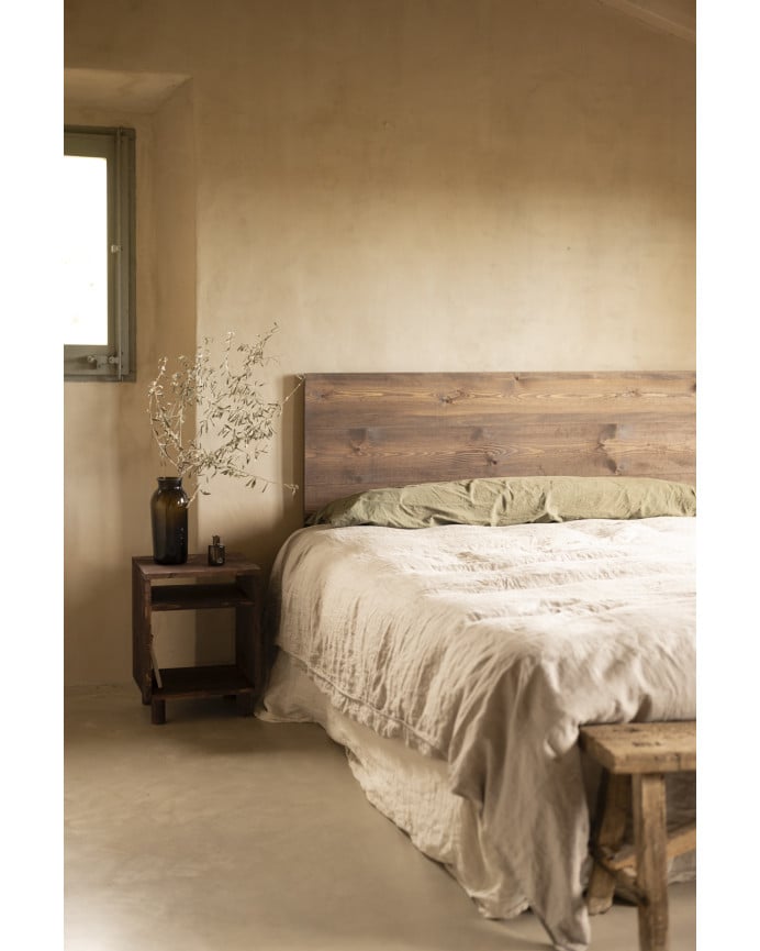 Deco Wood Mesita De Noche De Madera Maciza En Tono Nogal De 50 5x32cm