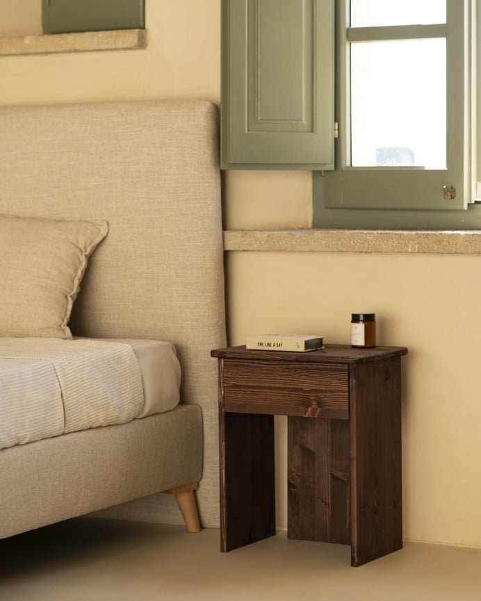 Deco Wood Mesita De Noche De Madera Maciza En Tono Nogal De 50x42cm