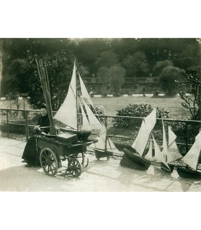 Decoratt Alquiladora de modelos de barcos Eugene Atget Paris 1898