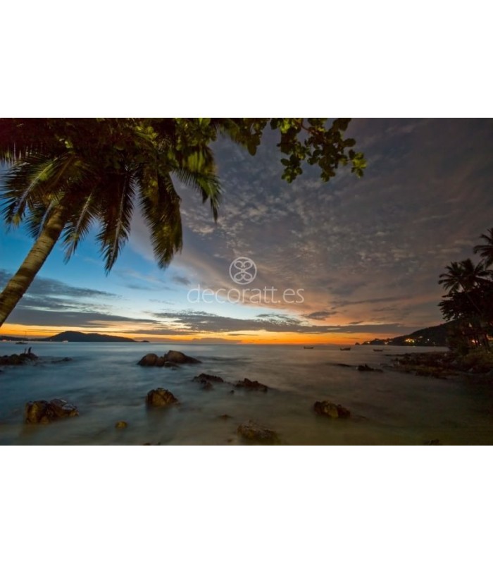 Decoratt Dawn at Patong beach Tailandia