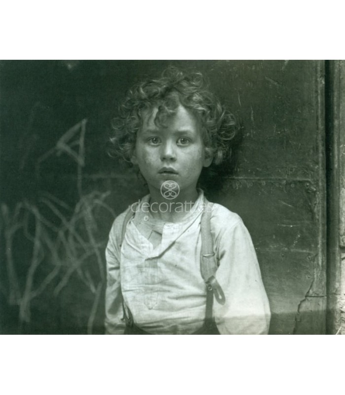 Decoratt Niño parisino Lewis W. Hine 1918