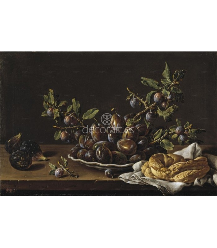 Decoratt Frutero con ciruelas en un plato higos y una rosca