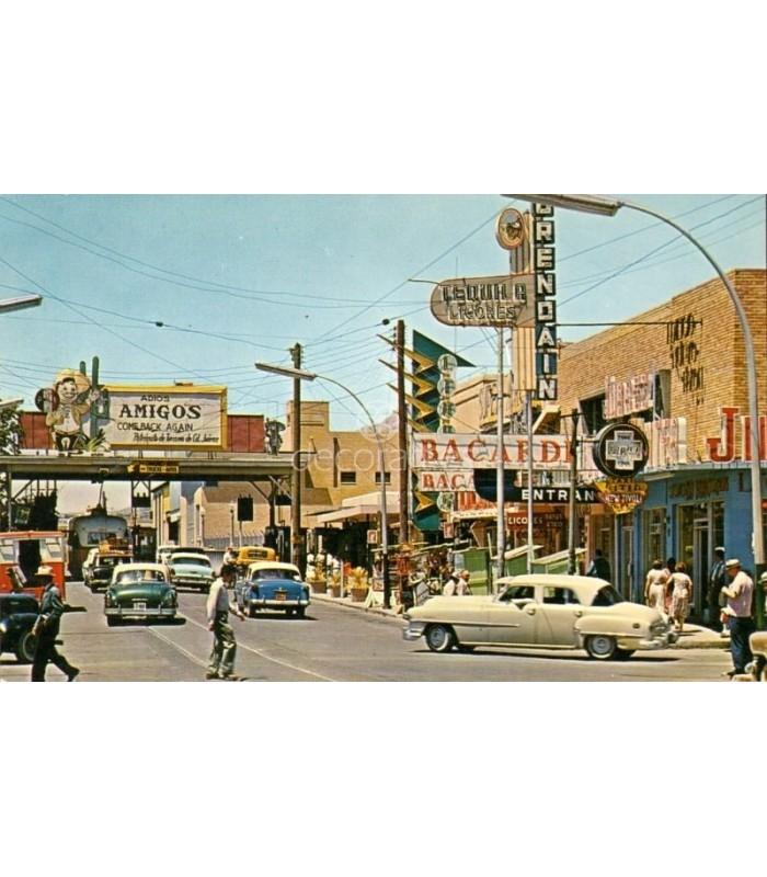 Decoratt Santa Fe International Bridge. Juarez Me/ico