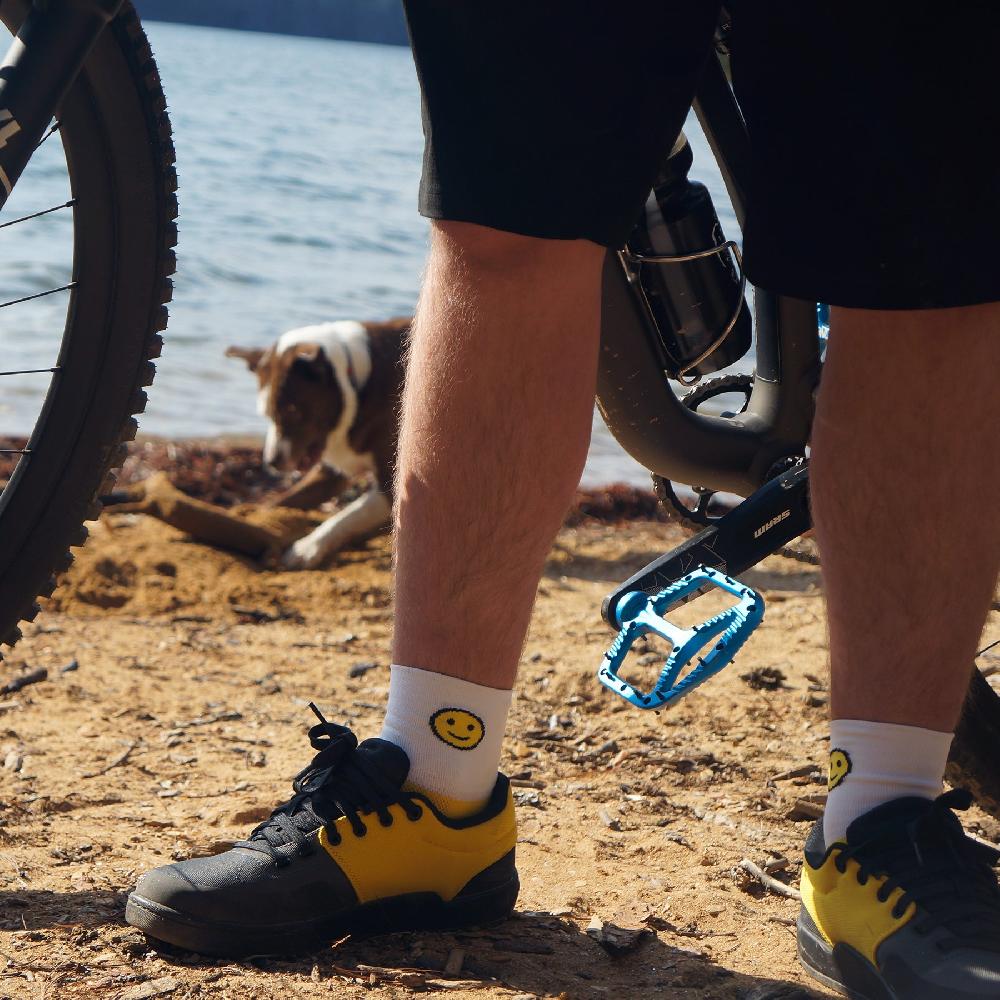 Defeet Aireator 3" Schmiley