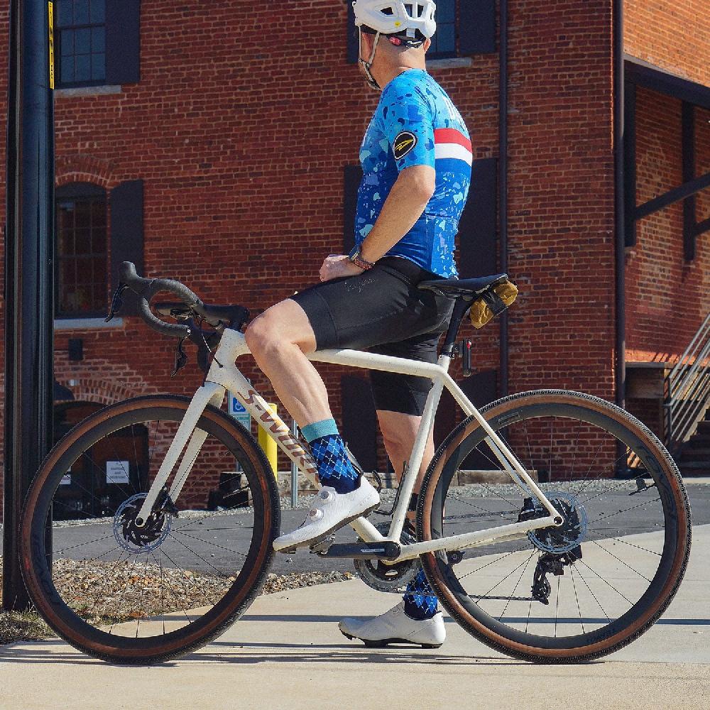 Defeet Aireator 6" Crew Argyle