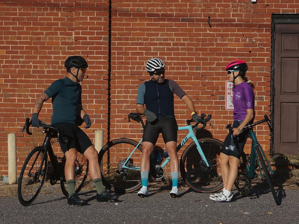 Defeet Wooleator Pro 1" D-Logo