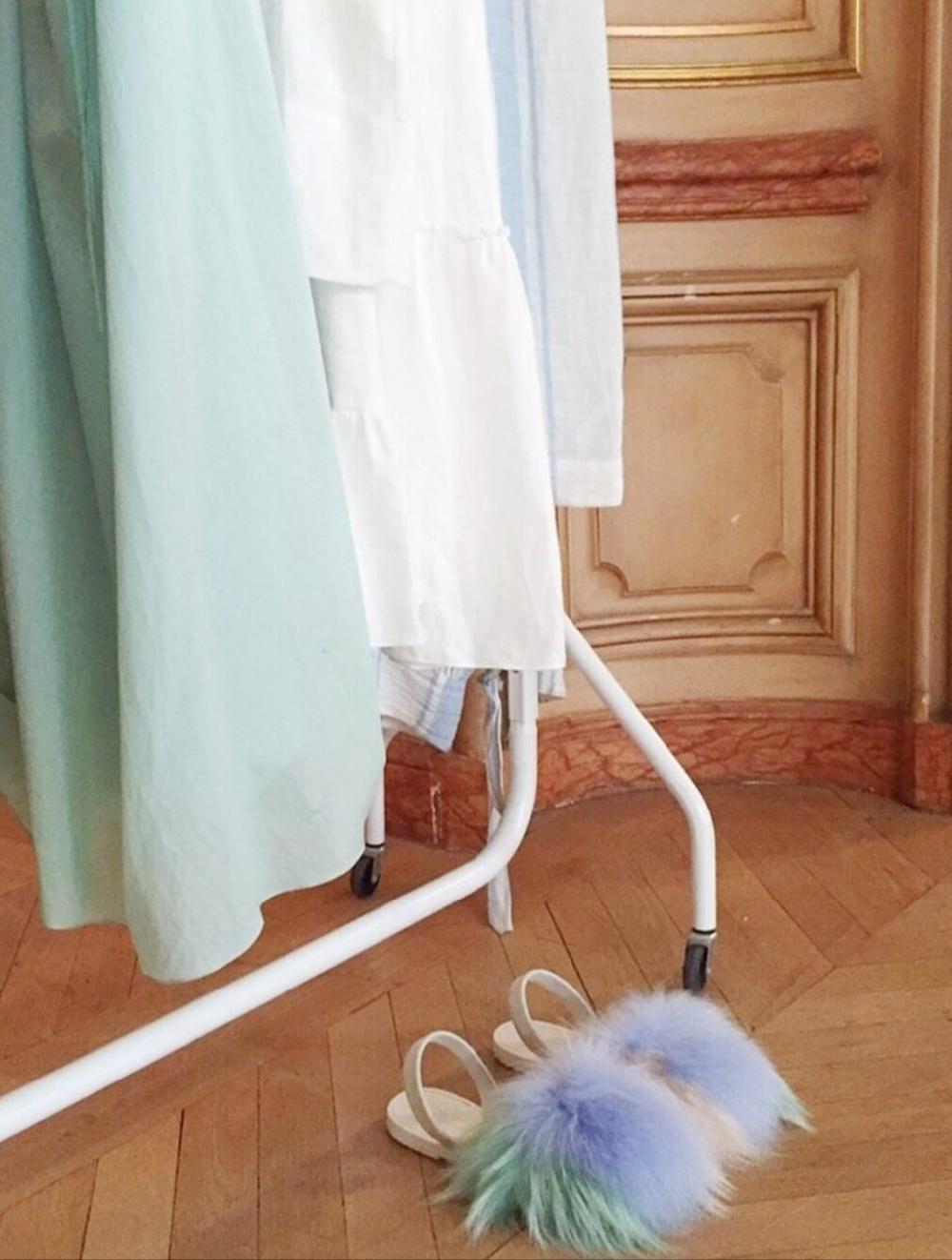 Del Rio London Classic Finn Raccoon Flats Ivory/sky/sage - Suede Slingback