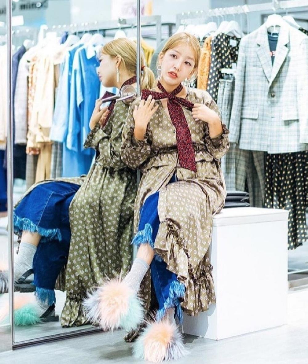 Del Rio London Classic Finn Raccoon Flats Taupe/peach/sage - Python Slingback