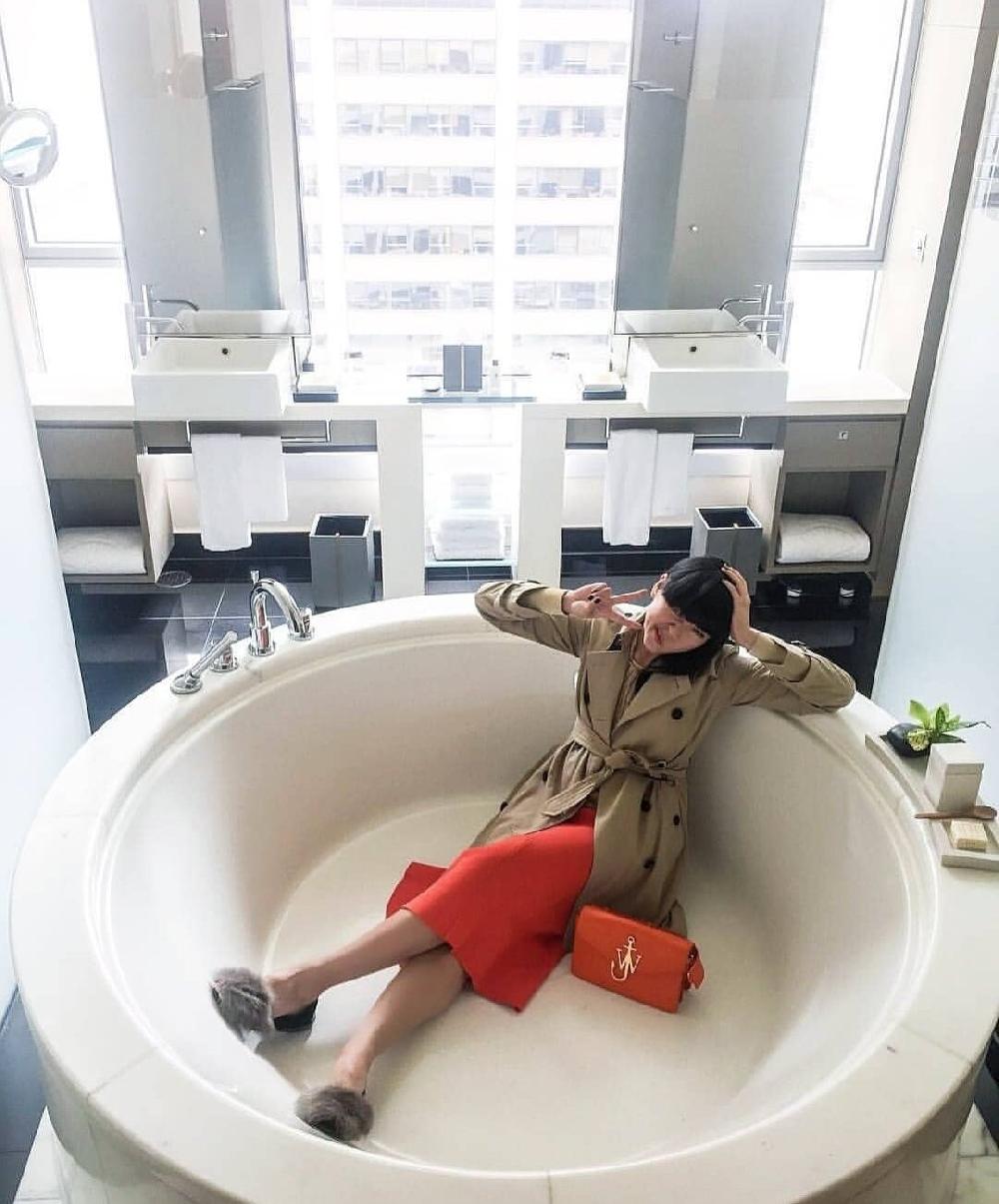 Del Rio London Classic Tuscan Lamb Flats Taupe - Suede Slingback