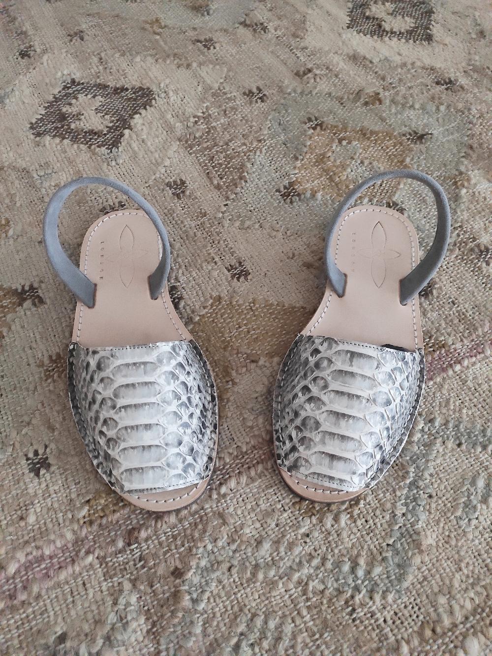 Del Rio London Classic Python Flats Natural White