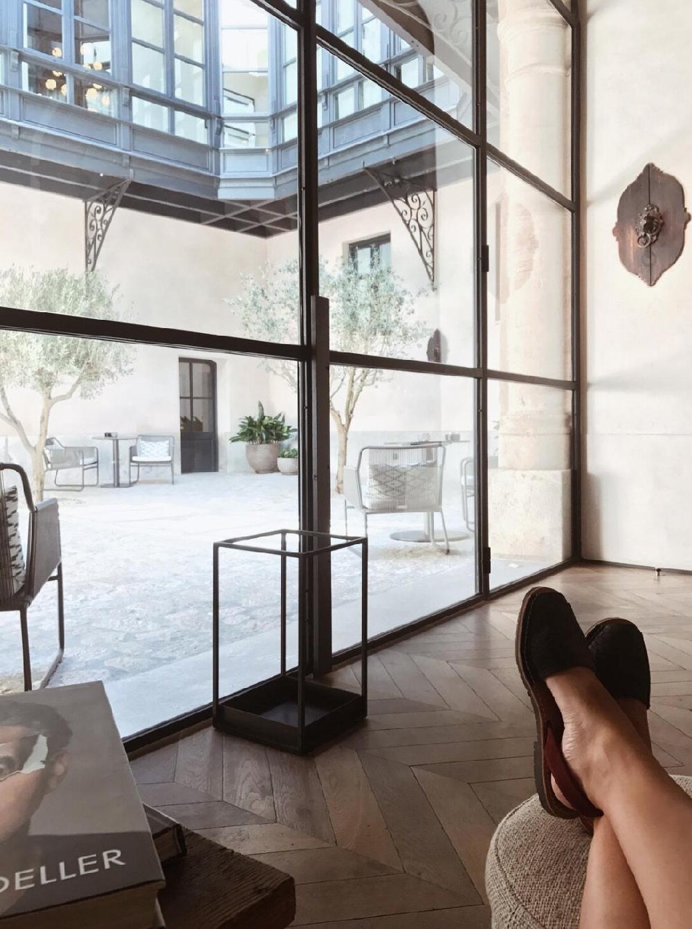 Del Rio London Classic Snake Embossed Flats Navy