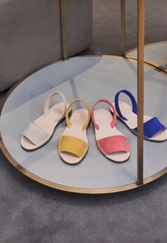 Del rio london Suede sandals nude