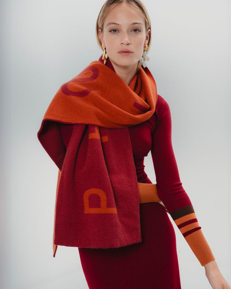 Dolores promesas Bufanda Maxi Estela Rojo y Naranja