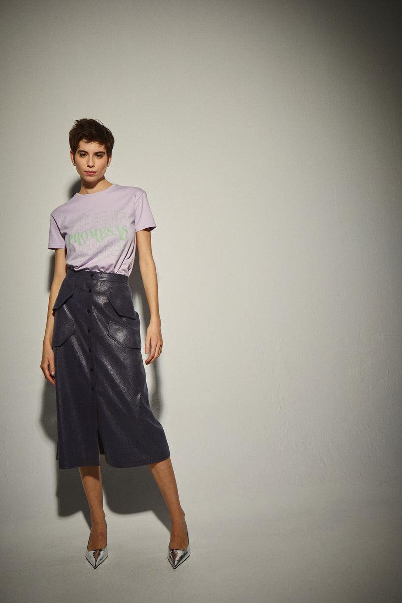 Dolores promesas Camiseta Lila letrero Dolores Promesas