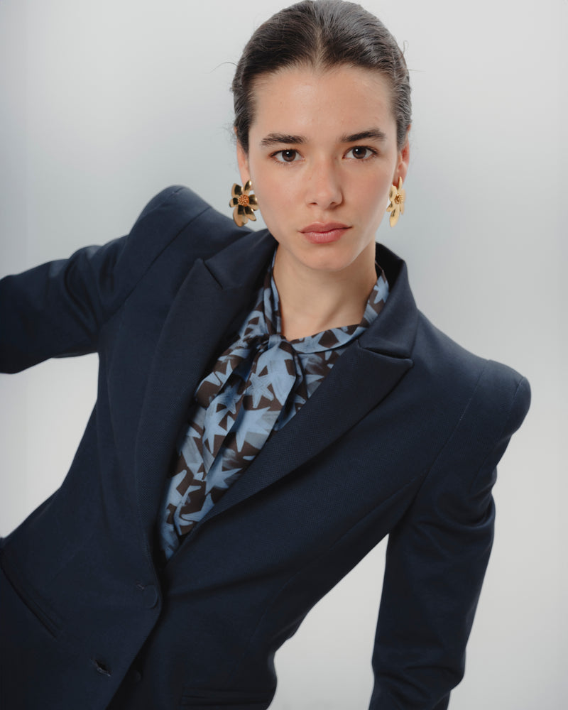 Dolores promesas Blazer manga pagoda Bárbara