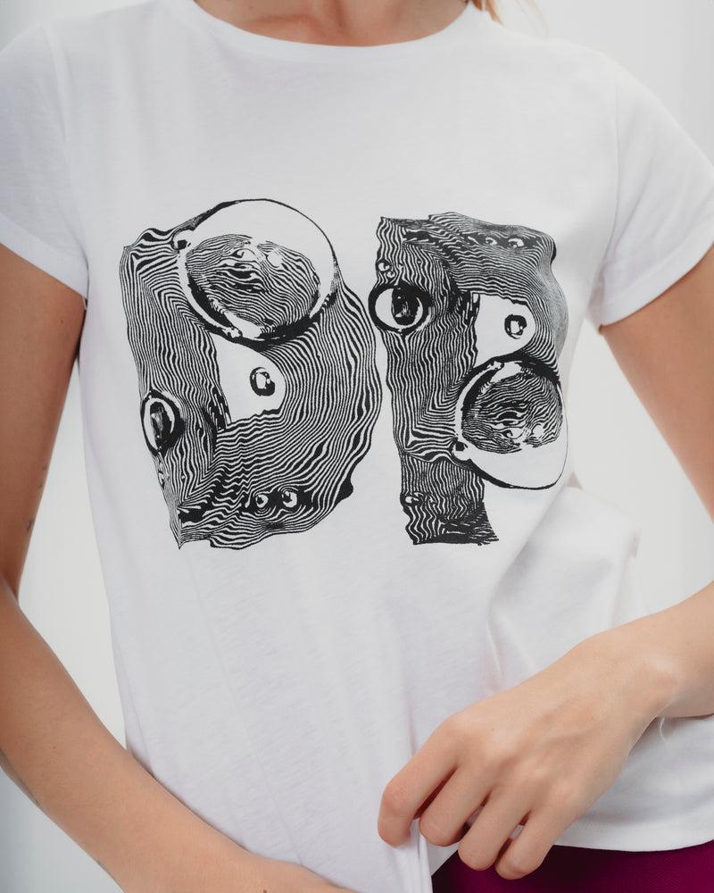 Dolores Promesas Camiseta Blanca Vibrante