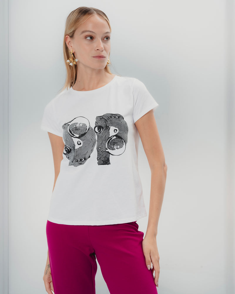 Dolores promesas Camiseta Blanca Vibrante