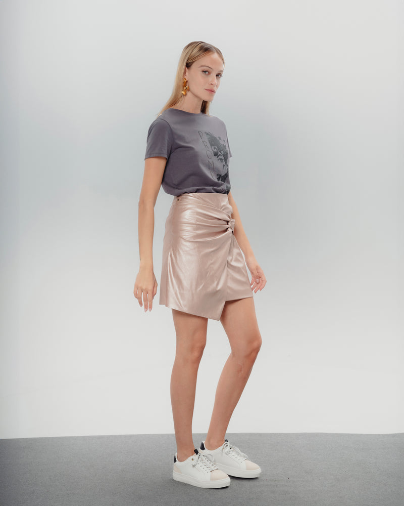 Dolores Promesas Camiseta Gris Ilustrada Promesas