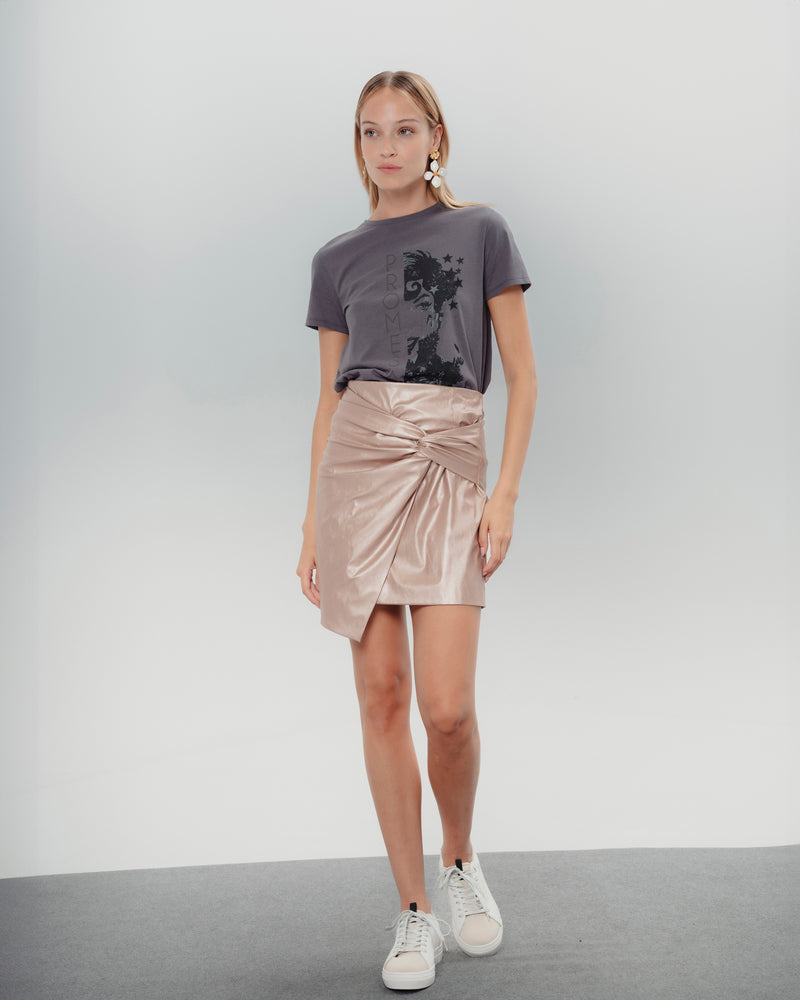 Dolores promesas Camiseta Gris Ilustrada Promesas