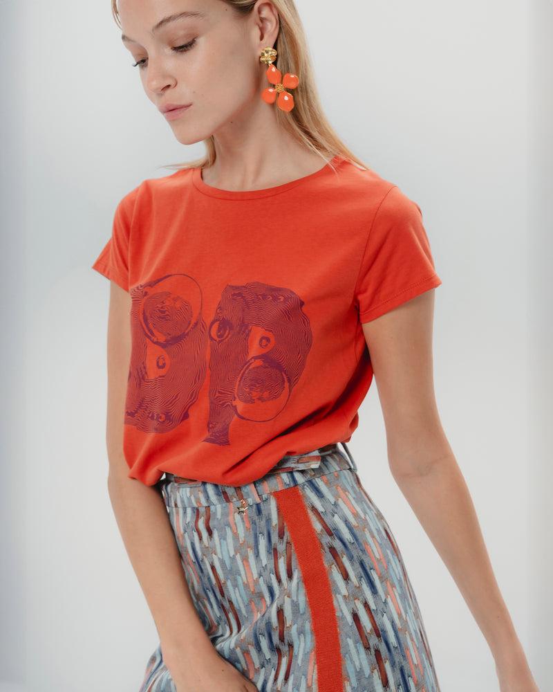 Dolores Promesas Camiseta Naranja Vibrante