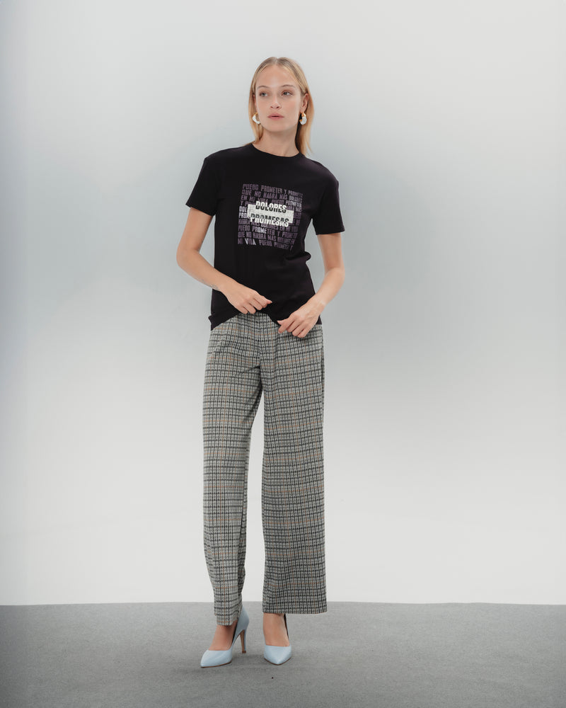 Dolores Promesas Camiseta Negra Dolores Promesas