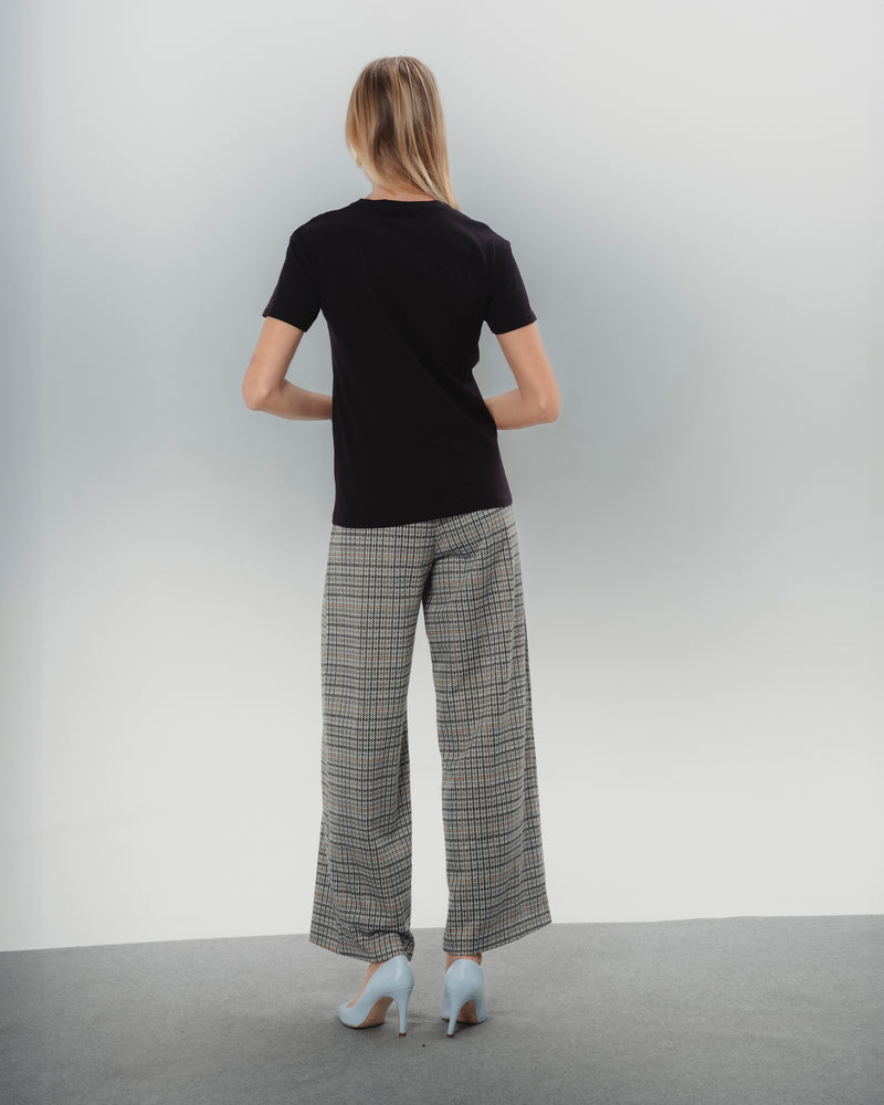 Dolores Promesas Camiseta Negra Dolores Promesas