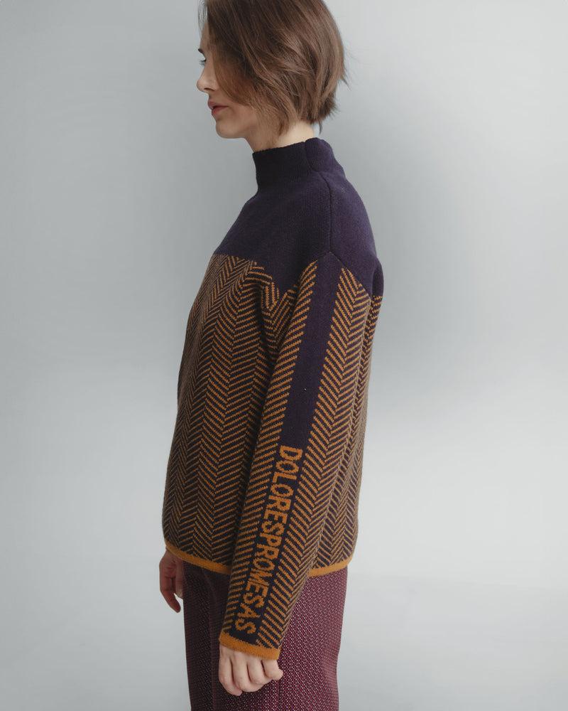 Dolores Promesas Jersey Cuello Alto Eva