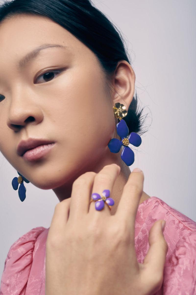 Dolores Promesas Pendientes Cassia Azul