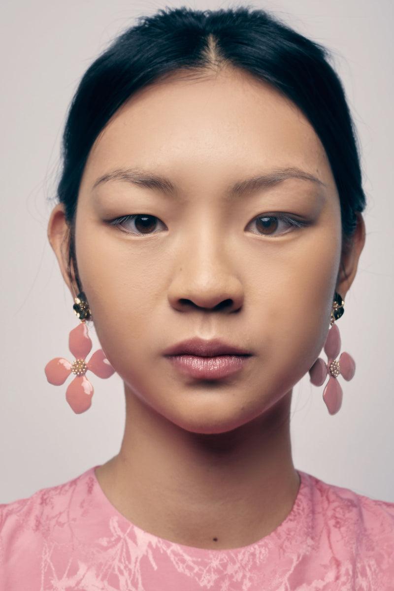 Dolores Promesas Pendientes Cassia Rosa