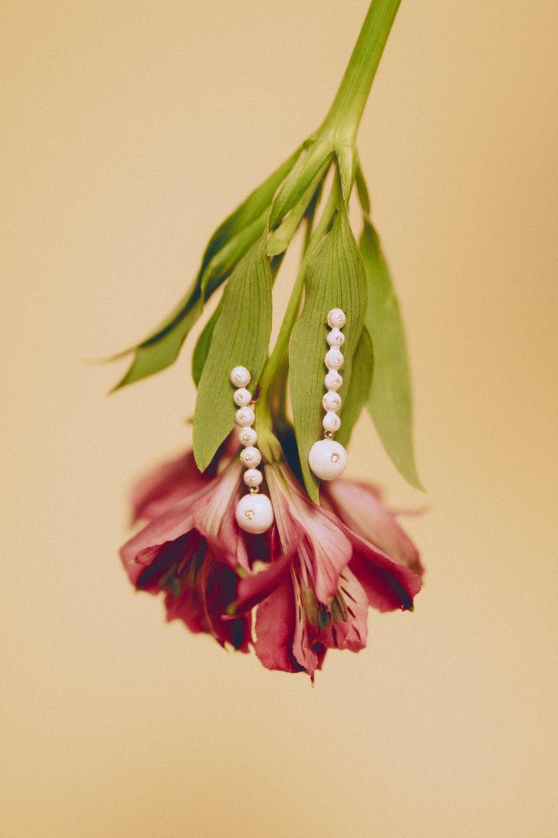 Dolores Promesas Pendientes Hibiscus Blanco