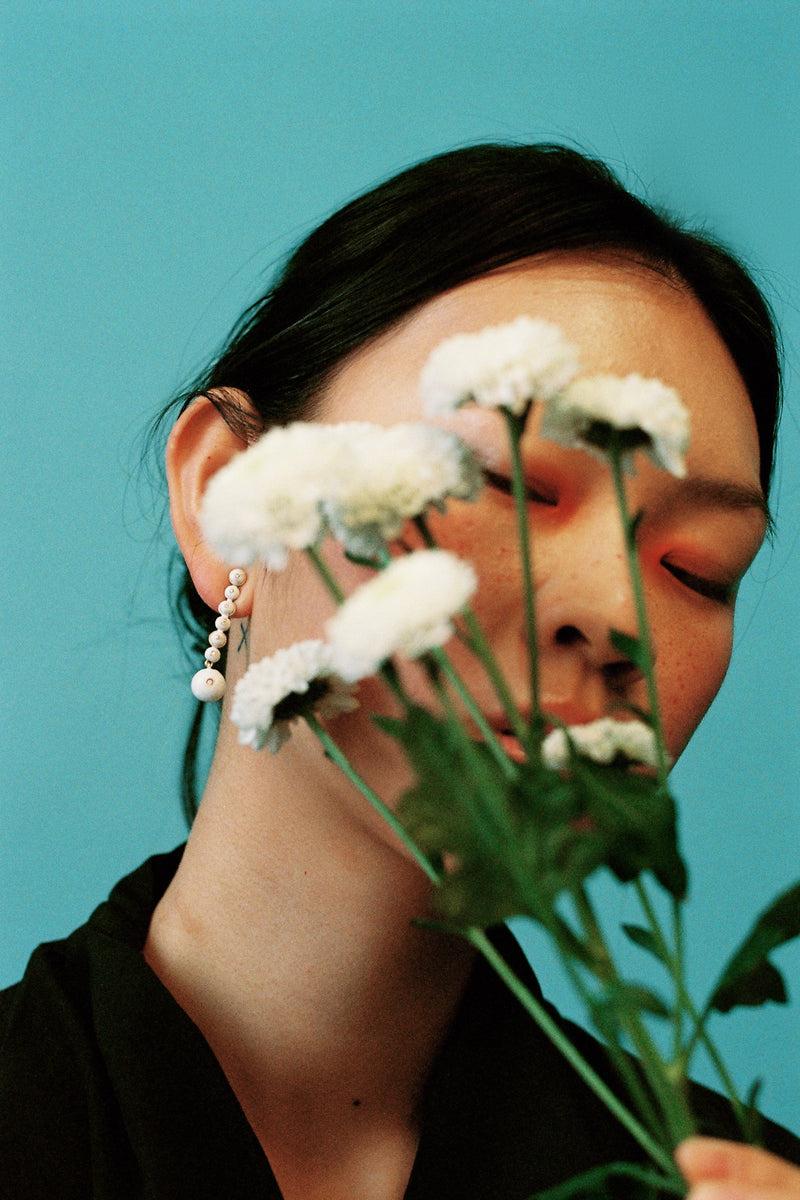 Dolores Promesas Pendientes Hibiscus Blanco