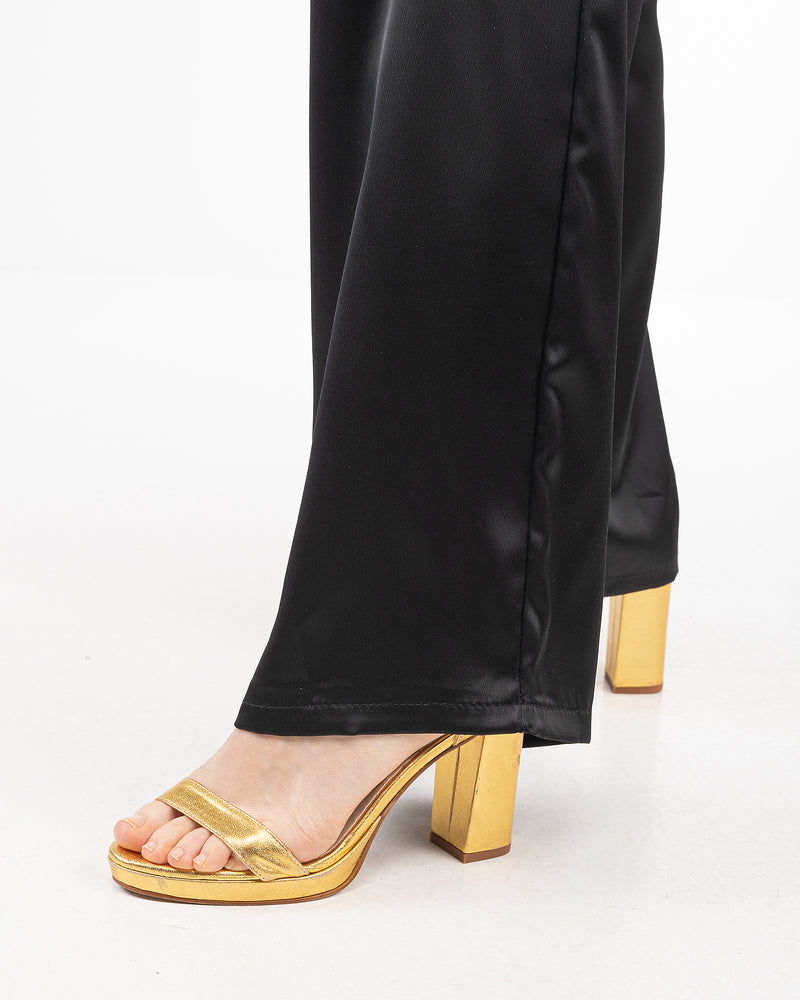 Dolores Promesas Sandalia Tacón Dorada Baila