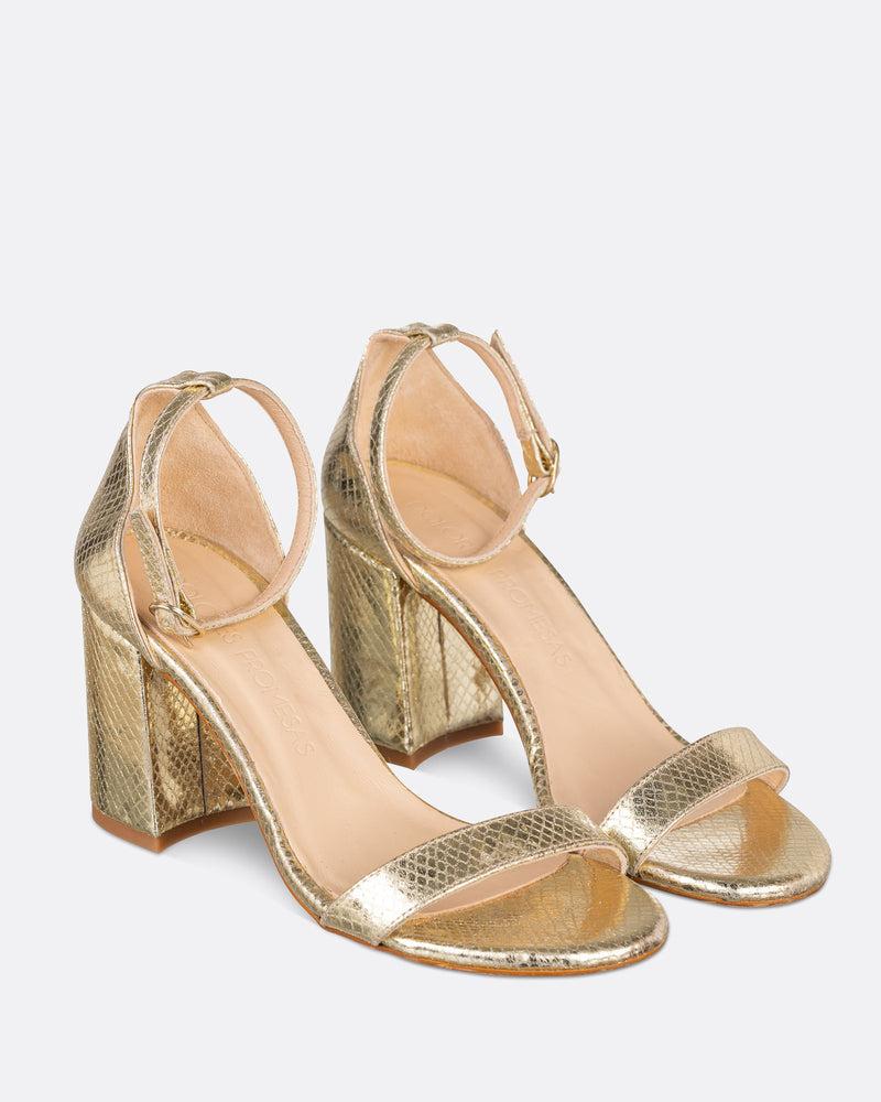 Dolores Promesas Sandalia Tacón Dorada Sonríe