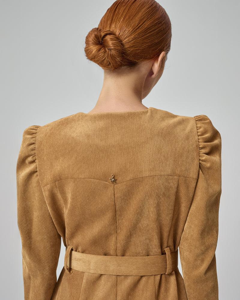 Dolores Promesas Vestido Camel Filipa Manga Abullonada